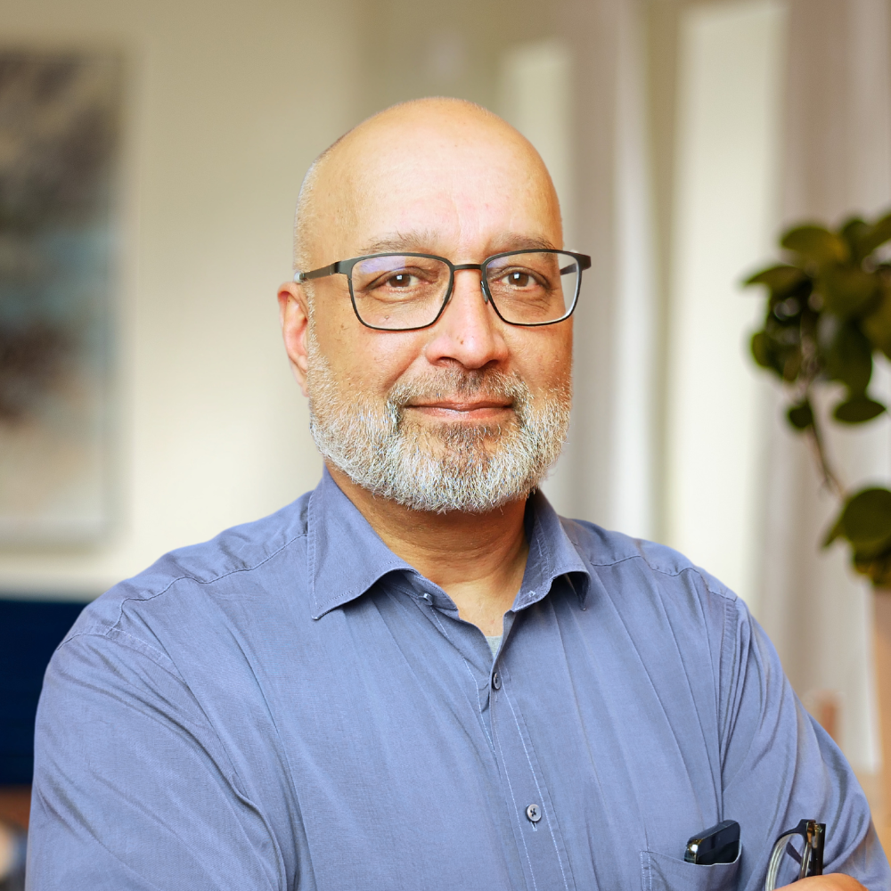 Brian Maharaj, Konsulent hos ballisager