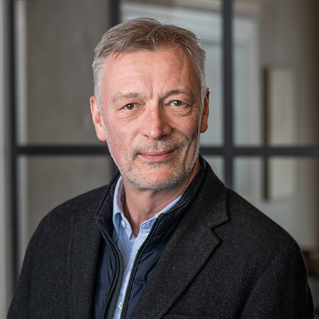 Frederik Østerbye, Seniorkonsulent hos ballisager