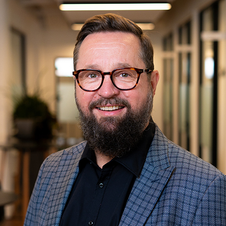 Jens Haugbølle Piihl, Chefkonsulent hos ballisager