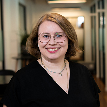 Julie Bekker Boysen, Adm. medarbejder hos ballisager